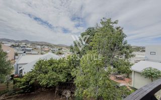 3 Bedroom House To Rent in Kleine Kuppe