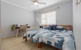 2 Bedroom Townhouse For Sale in Long Beach