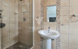 2 Bedroom Townhouse For Sale in Long Beach