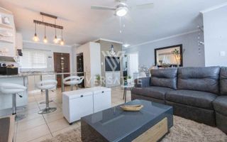 2 Bedroom Townhouse For Sale in Long Beach