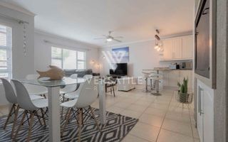 2 Bedroom Townhouse For Sale in Long Beach