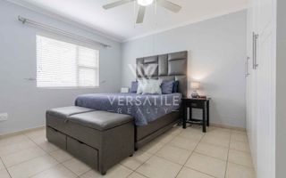 2 Bedroom Townhouse For Sale in Long Beach