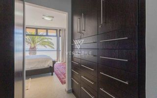 3 Bedroom House For Sale in Long Beach