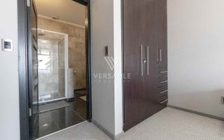 3 Bedroom House For Sale in Long Beach