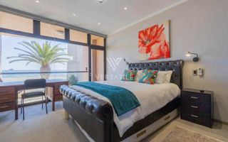 3 Bedroom House For Sale in Long Beach