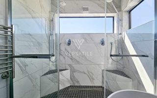 3 Bedroom House For Sale in Long Beach