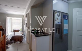 3 Bedroom House For Sale in Meersig