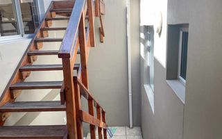 3 Bedroom House For Sale in Long Beach