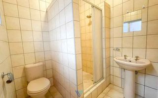 3 Bedroom House For Sale in Long Beach