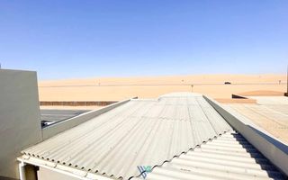 3 Bedroom House For Sale in Long Beach