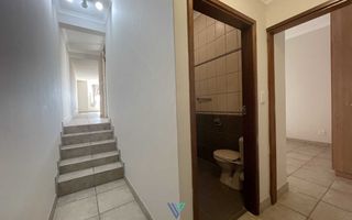 3 Bedroom House For Sale in Long Beach