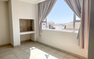 3 Bedroom House For Sale in Long Beach