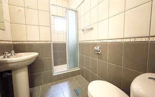 3 Bedroom House For Sale in Long Beach