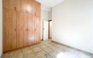 3 Bedroom House For Sale in Long Beach