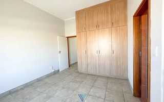 3 Bedroom House For Sale in Long Beach