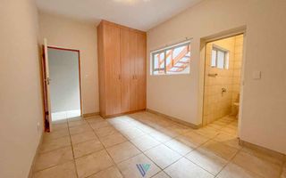 3 Bedroom House For Sale in Long Beach