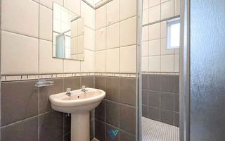 3 Bedroom House For Sale in Long Beach