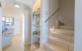 4 Bedroom House For Sale in Long Beach