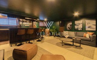 4 Bedroom House For Sale in Long Beach