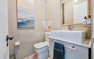 4 Bedroom House For Sale in Long Beach