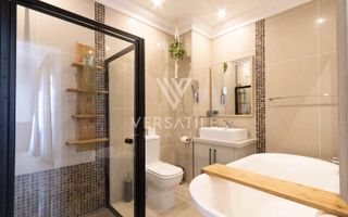 4 Bedroom House For Sale in Long Beach