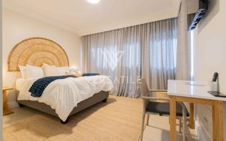 4 Bedroom House For Sale in Long Beach