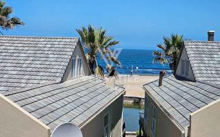 4 Bedroom House For Sale in Long Beach