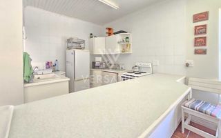 4 Bedroom House For Sale in Long Beach