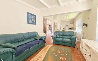 4 Bedroom House For Sale in Long Beach