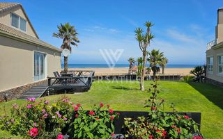 4 Bedroom House For Sale in Long Beach