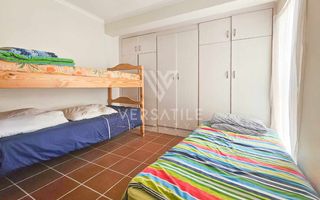 4 Bedroom House For Sale in Long Beach