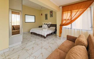 6 Bedroom House For Sale in Hage Heights