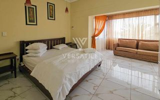 6 Bedroom House For Sale in Hage Heights