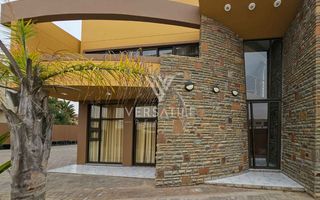 6 Bedroom House For Sale in Hage Heights