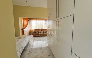 6 Bedroom House For Sale in Hage Heights