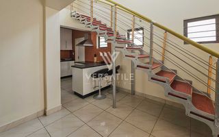 6 Bedroom House For Sale in Hage Heights