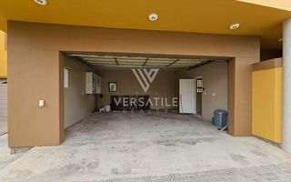 6 Bedroom House For Sale in Hage Heights