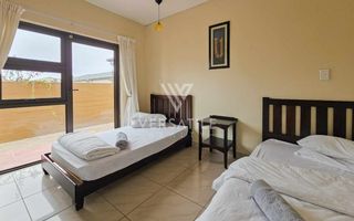 6 Bedroom House For Sale in Hage Heights