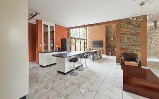 6 Bedroom House For Sale in Hage Heights