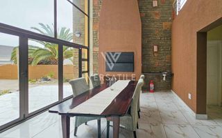 6 Bedroom House For Sale in Hage Heights