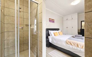 3 Bedroom House For Sale in Long Beach