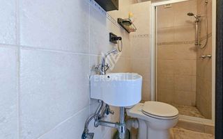 3 Bedroom House For Sale in Long Beach