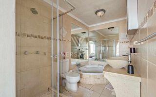 3 Bedroom House For Sale in Long Beach