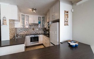 3 Bedroom House For Sale in Long Beach