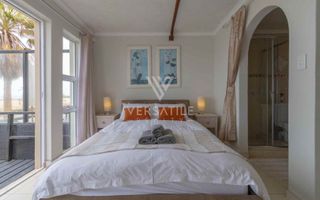 3 Bedroom House For Sale in Long Beach