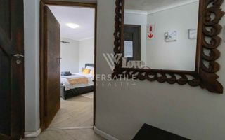 3 Bedroom House For Sale in Long Beach