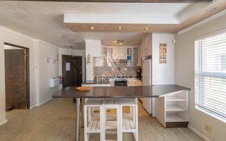 3 Bedroom House For Sale in Long Beach