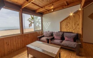 3 Bedroom House For Sale in Long Beach