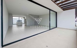 4 Bedroom Townhouse To Rent in Dolphin Beach