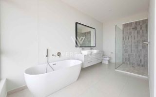 4 Bedroom Townhouse To Rent in Dolphin Beach